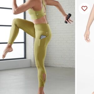 Fabletics Oasis PureLuxe High-Waisted Twist 7/8 Legging XS